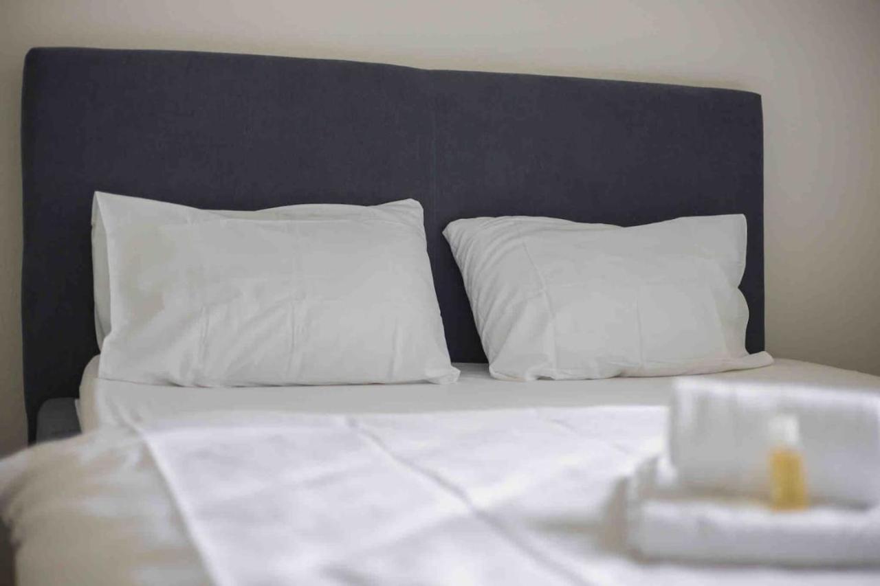 Urban Oasis With Queen Bed And View Be-42 Appartement