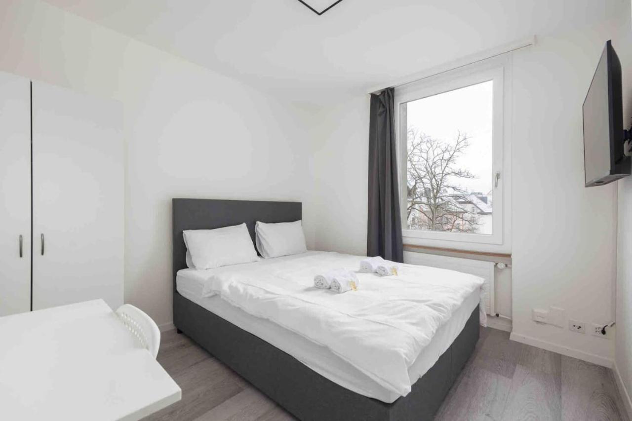 Urban Oasis With Queen Bed And View Be-42 Appartement